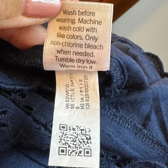 LC LAUREN CONRAD navy eyelet trim blouse SIze Small NEW WITH TAG - Picture 7 of 7